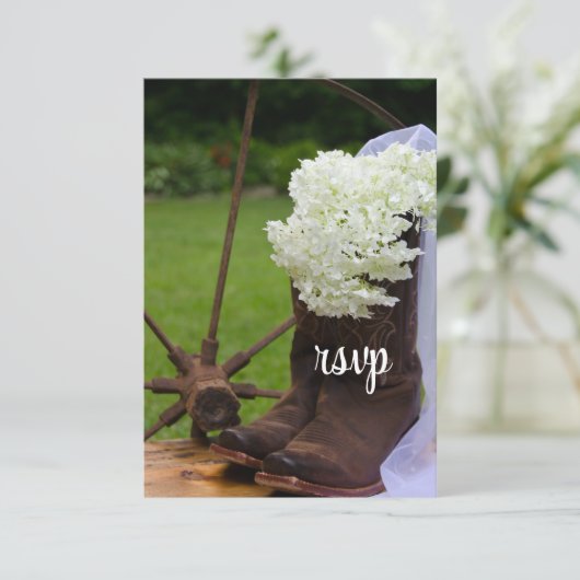 Rustic Hydrangea Cowboy Boots Western Wedding RSVP (Stehend Vorderseite)