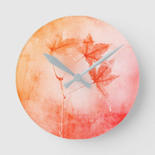 Rustic Japanese Maple Foliage Portrait Runde Wanduhr