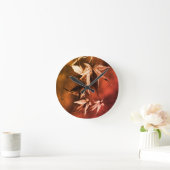 Rustic Japanese Maple Foliage Portrait Runde Wanduhr (Zuhause)