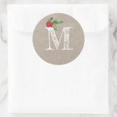 Rustic Kraft Christmas Holly Monogram Initial Runder Aufkleber (Tasche)
