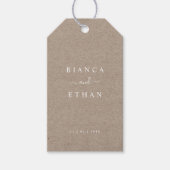 Rustic Kraft Minimalistisch Typografy Wedding Geschenkanhänger (Vorderseite)