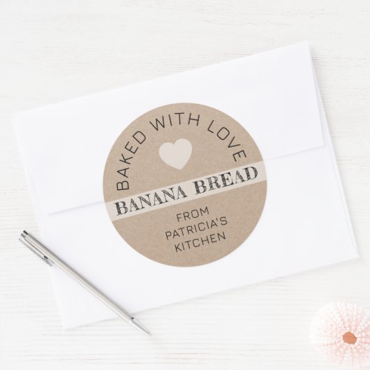 Rustic Kraft Paper Baked With Love Banana Bread Runder Aufkleber (Umschlag)