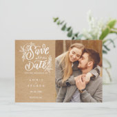 Rustic Kraft Save the Date Handschrift Foto (Stehend Vorderseite)