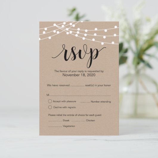 Rustic Kraft String Lights wedding rsvp Antwortkar Begleitkarte (Stehend Vorderseite)