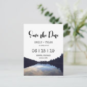 ©Rustic Lake Reflections Lakeside Save the Date Ankündigungspostkarte (Stehend Vorderseite)