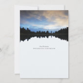 ©Rustic Lake Reflections Lakeside Wedding Einladung (Rückseite)