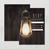 Rustic Lantern Lights Barn Wood Wedding RSVP Karte (Vorne/Hinten)