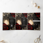 Rustic Lantern Rote Rosen Dreifache Hochzeit Dreifach Gefaltete Einladung (Innenseite)