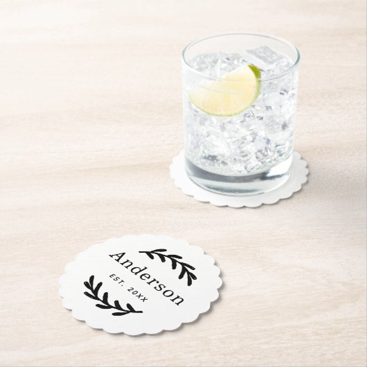 Rustic Laurel Branch Wreath Nachname Monogram Untersetzer (Vor Ort)