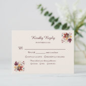 Rustic Maple Leaf Fall Wedding RSVP Card Karte (Stehend Vorderseite)