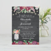 Rustic Mason Jar String Lights Burgundy Wedding Einladung (Stehend Vorderseite)