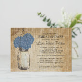 Rustic Mason Jar und Hydrangeas Einladung (Stehend Vorderseite)