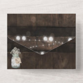 Rustic Mason Jar Wood Barrel Wedding Einladung (Rückseite)