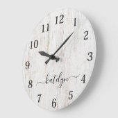 Rustic Monogram Farmhouse Custom Family Name Große Wanduhr (Winkel)
