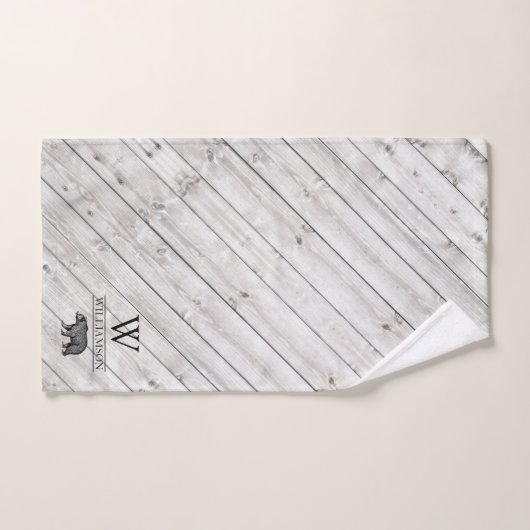 Rustic Monogram Grey Wood Walking Bear Familiennam Badhandtuch Set (Handtuch)