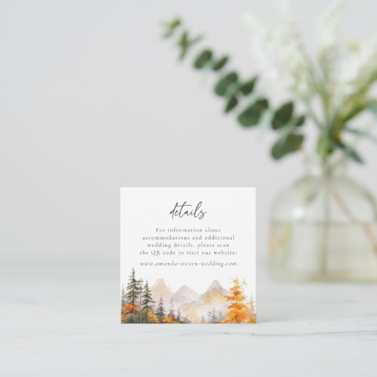 Rustic Mountain Forest QR Code Wedding Details Begleitkarte (Stehend Vorderseite)