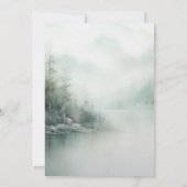 Rustic Mountain Lake Misty Pines Modern Wedding Einladung (Rückseite)