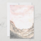 Rustic Mountain Range Watercolor Pink Sky Weißding Einladung (Rückseite)