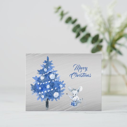 Rustic Mouse Package Blue Tree Weihnachten Postkarte (Stehend Vorderseite)