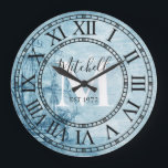 Rustic Nautical Vintage Ship Monogram Family Name Große Wanduhr<br><div class="desc">This beautiful, unique, one-of-a-kind personalized design features a faux-rustic distressed nautical vintage sailboat background with a monogram initial and last name in bold and script typography. Personalize this clock by adding your own personal information. Makes a great wedding, anniversary, or housewarming gift. Click "personalize this template" to change the names,...</div>