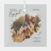 Rustic Our First Christmas Engaged Photo Christmas Ornament Aus Glas (Vorderseite)
