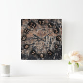 Rustic Patina Texture Workshop Garage Quadratische Wanduhr (Zuhause)