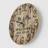 Rustic Personalized Brown Wood Custom Große Wanduhr (Winkel)