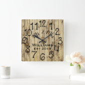Rustic Personalized Brown Wood Custom Quadratische Wanduhr (Zuhause)