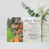 Rustic Pumpkin and Hay Country Wedding RSVP Cards (Stehend Vorderseite)
