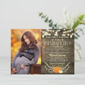 Rustic Pumpkin Fall Baby Dusche Einladung Foto (Stehend Vorderseite)