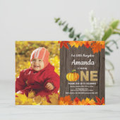 Rustic Pumpkin Fall Geburtstag Einladung Gold (Stehend Vorderseite)