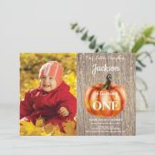 Rustic Pumpkin Fall Geburtstag Einladung Gold (Stehend Vorderseite)