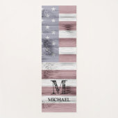 Rustic Red White Blue Wood USA Flag Monogram Yogamatte (Vorderseite)