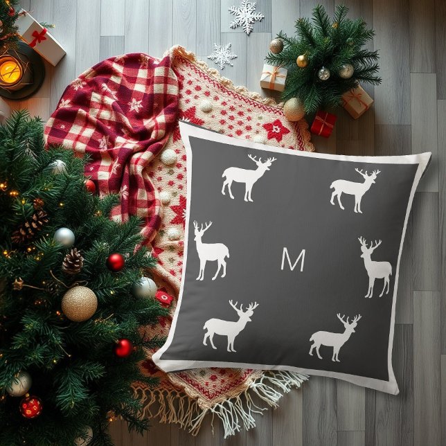 Rustic reindeer dark gray family monogram holiday kissen (Rustic reindeer dark gray family monogram holiday throw pillow.)
