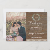 Rustic Spitzen Monogram Foto Hochzeit danke Karte (Vorderseite)