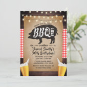 Rustic String Lights Beers GRILLEN Birthday Party Einladung (Stehend Vorderseite)