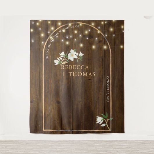 Rustic String Lights Gold Arch Magnolia Wedding Wandteppich (Vorderseite)