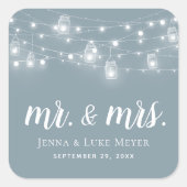 Rustic String Lights Mr. und Mrs. Wedding Monogram Quadratischer Aufkleber (Vorderseite)
