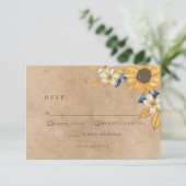Rustic Sunflower Blue Yellow Wedding RSVP Card Karte (Stehend Vorderseite)