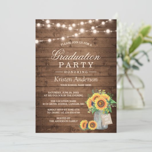 Rustic Sunflowers String Lights Graduation Party Einladung (Stehend Vorderseite)