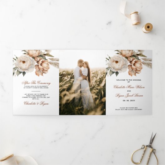 Rustic Terracotta Pampas Boho Floral Fall Wedding Dreifach-gefaltete Programmkarte (Außenbereich)