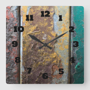 Rustic Texture With Flaking Paint On Rusty Metal Quadratische Wanduhr