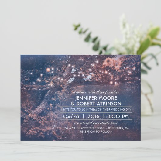 Rustic Tree String Lights Forest Blue Wedding Einladung (Stehend Vorderseite)