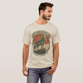 Rustic Vintage Howling Wolf Nature Lover T-Shirt (Vorne ganz)