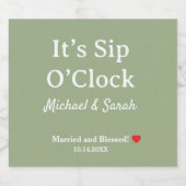 Rustic Wedding Sage Green It’s Sip O’Clock Custom Schaumweinetikett (Einzelnes Label)