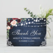 Rustic Wedding Wood Blue Burgundy Floral Dankeskarte (Stehend Vorderseite)