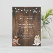 Rustic Western Country Barn QR Code Wedding Einladung (Stehend Vorderseite)