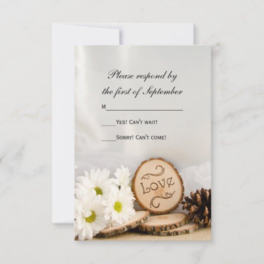 Rustic White Daisies Woodland Wedding RSVP Karte (Vorderseite)