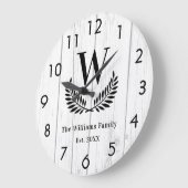 Rustic white wood family monogram name große wanduhr (Winkel)