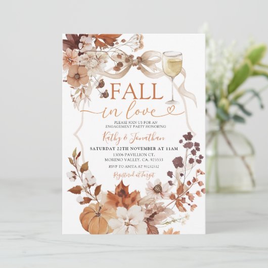 Rustic Wine and Bow Fall in Love Pumpkin Einladung (Stehend Vorderseite)